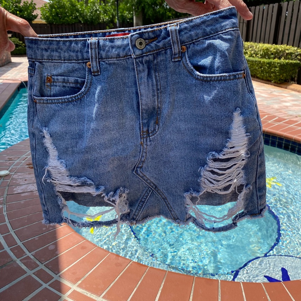 DENIM MINI SKIRT!